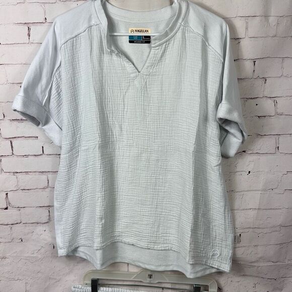 Magellan Outdoors Lounge Set Womens Large Relaxed Fit Shirt Shorts 2 Pc White - Picture 2 of 13